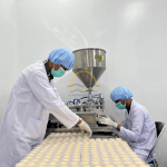 Proses produksi di pabrik PT Mentari Global Kosmetika